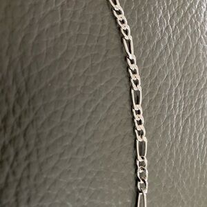 Elegant Silver plated bracelet Unisex